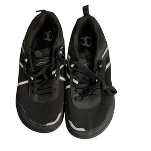 Barefoot Minimalist Low Top Wide Toe Box Sneaker Black NWOT 39 US 8 Womens